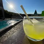 Private Pool By Day Off Apartment