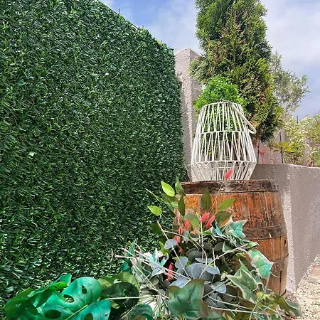 Private Pool By Day Off * Скоп'є