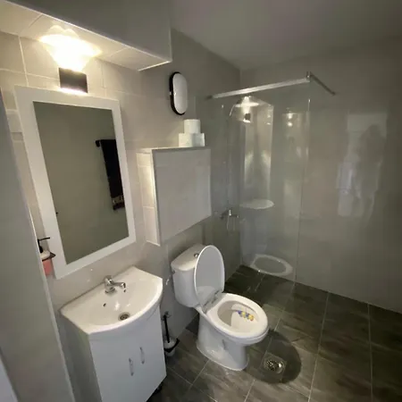 Apartamento Private Pool By Day Off Skopie