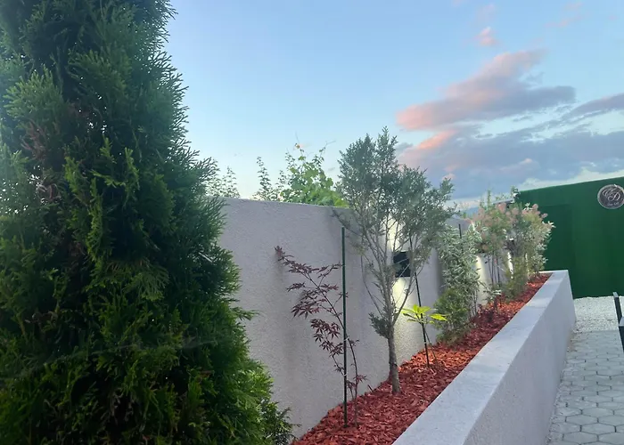 Апартаменти Private Pool By Day Off Скоп'є