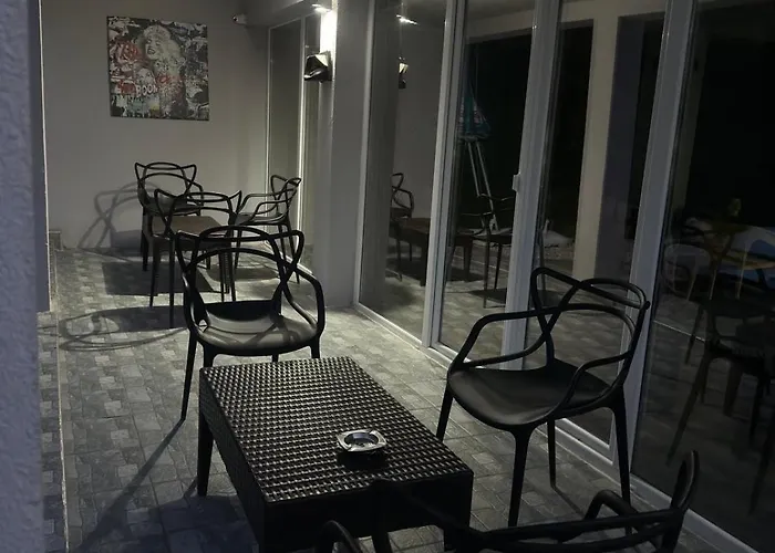 Private Pool By Day Off Скоп'є