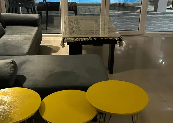 Private Pool By Day Off Апартаменти